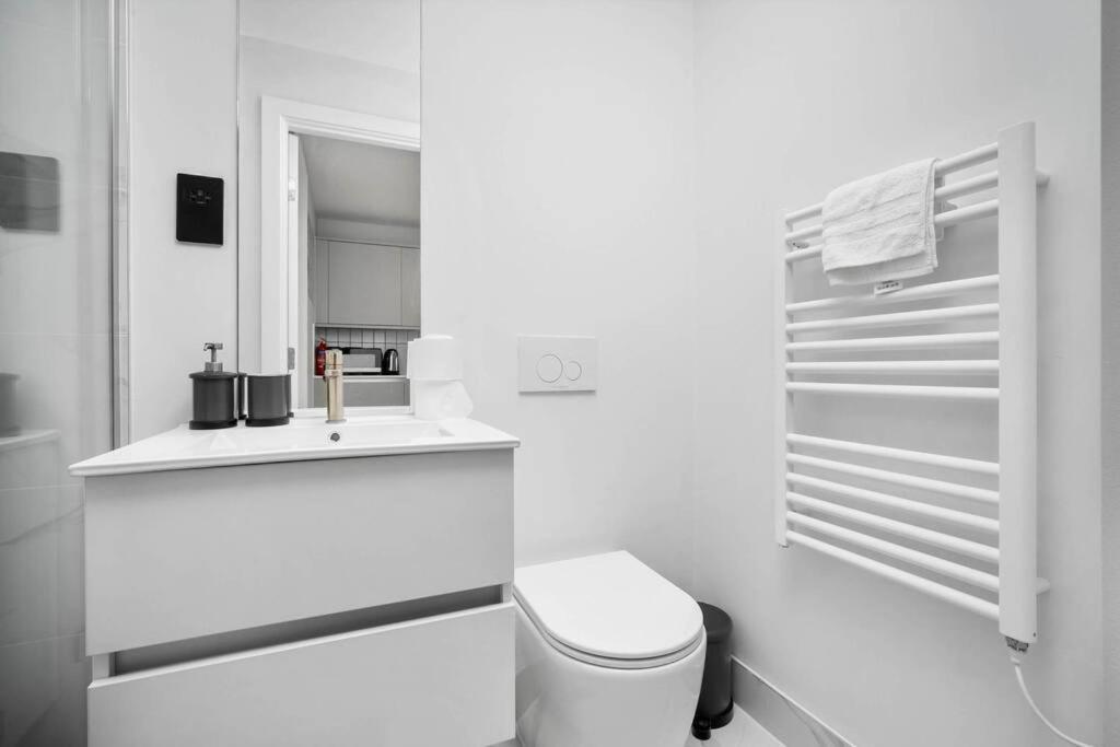 Stylish 2 Bedroom Apartment Close To Everything Birmingham Kültér fotó