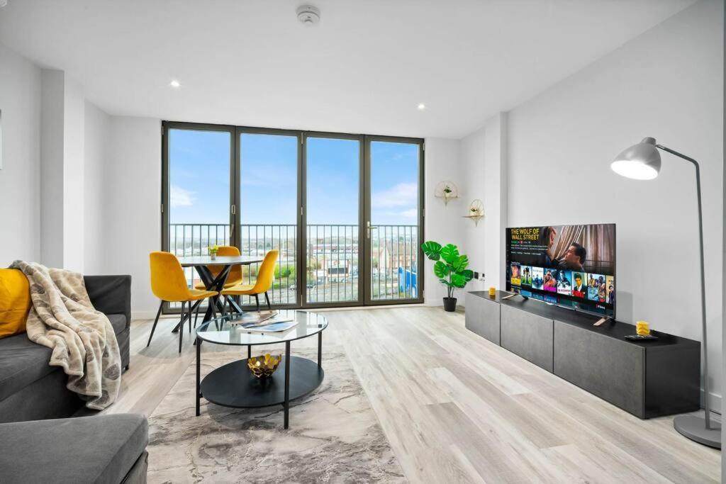 Stylish 2 Bedroom Apartment Close To Everything Birmingham Kültér fotó