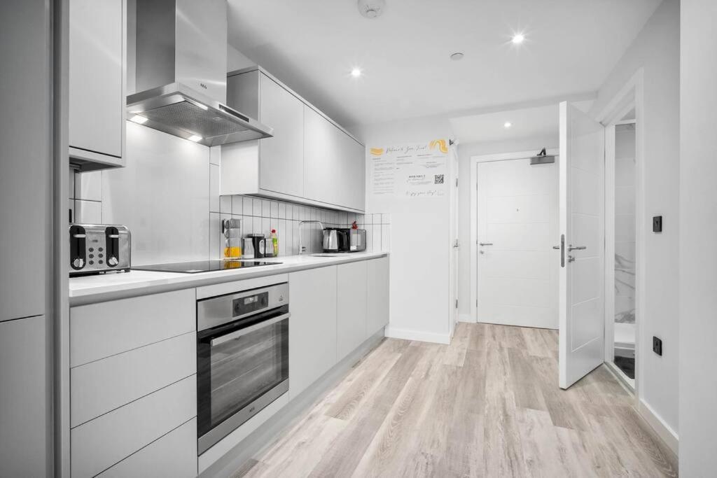 Stylish 2 Bedroom Apartment Close To Everything Birmingham Kültér fotó